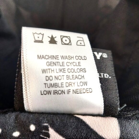 Hello Kitty Sanrio Size XL Pink Black Semi Sheer Back S/S Button Up Blouse Top - Picture 10 of 10